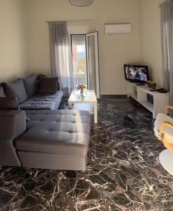 Comfortable 2 Bed Apt 5 Mins/Nafplio 10 Mins/Beach公寓 外观 照片